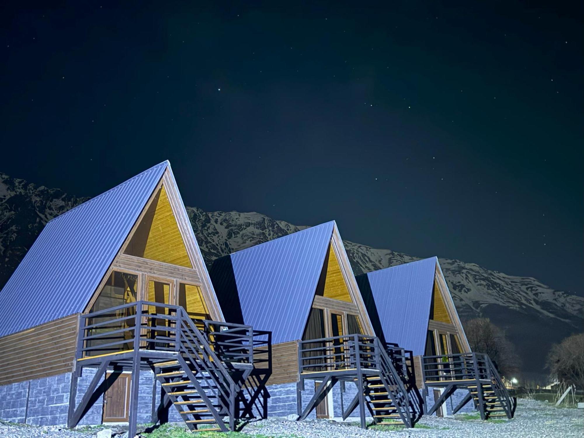 Cottages Dila Stepantsminda Exterior foto